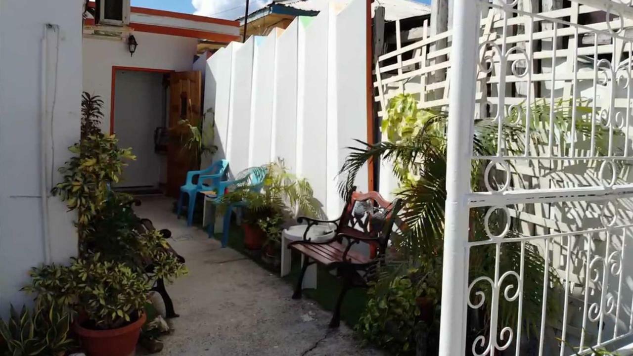 Hostel Room Aruba Oranjestad Kültér fotó